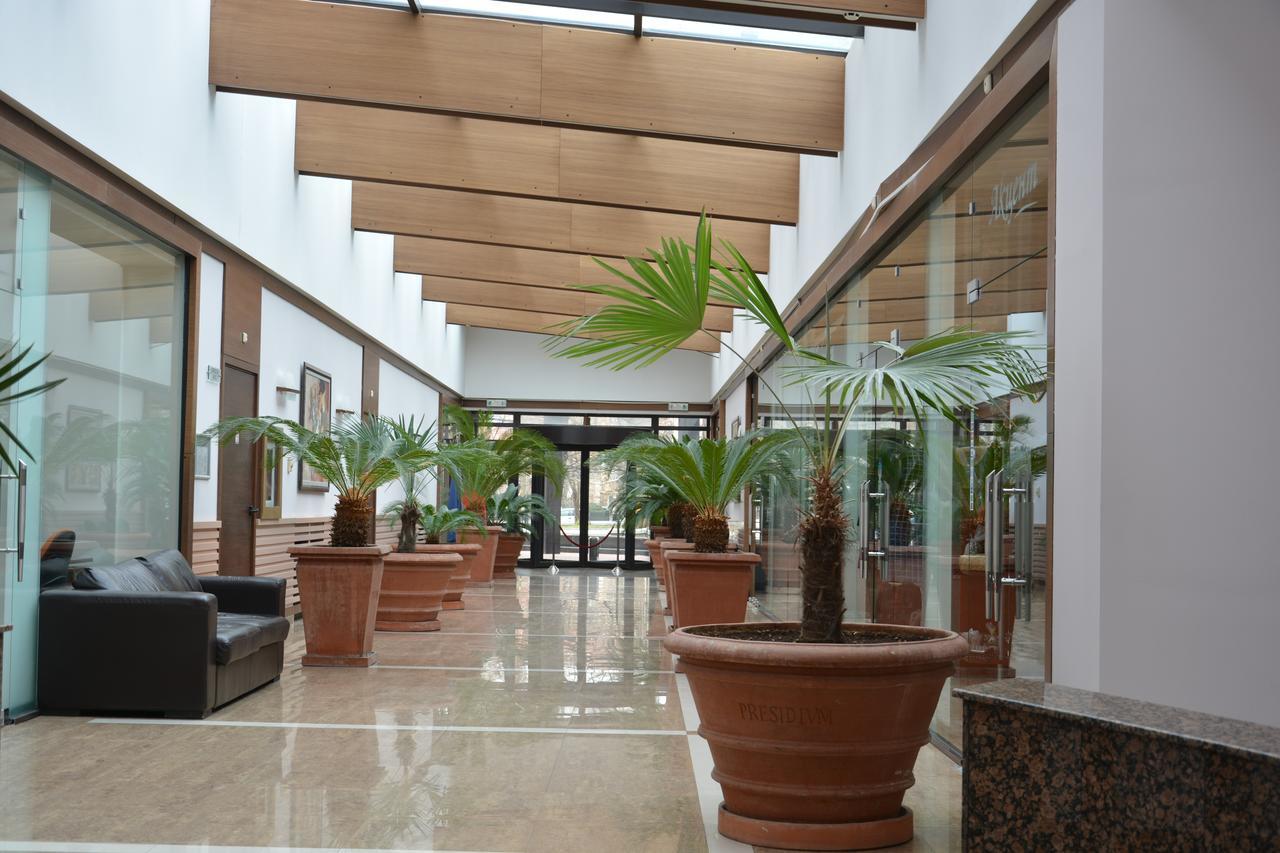 Hotel Presidivm Palace Łowecz Zewnętrze zdjęcie