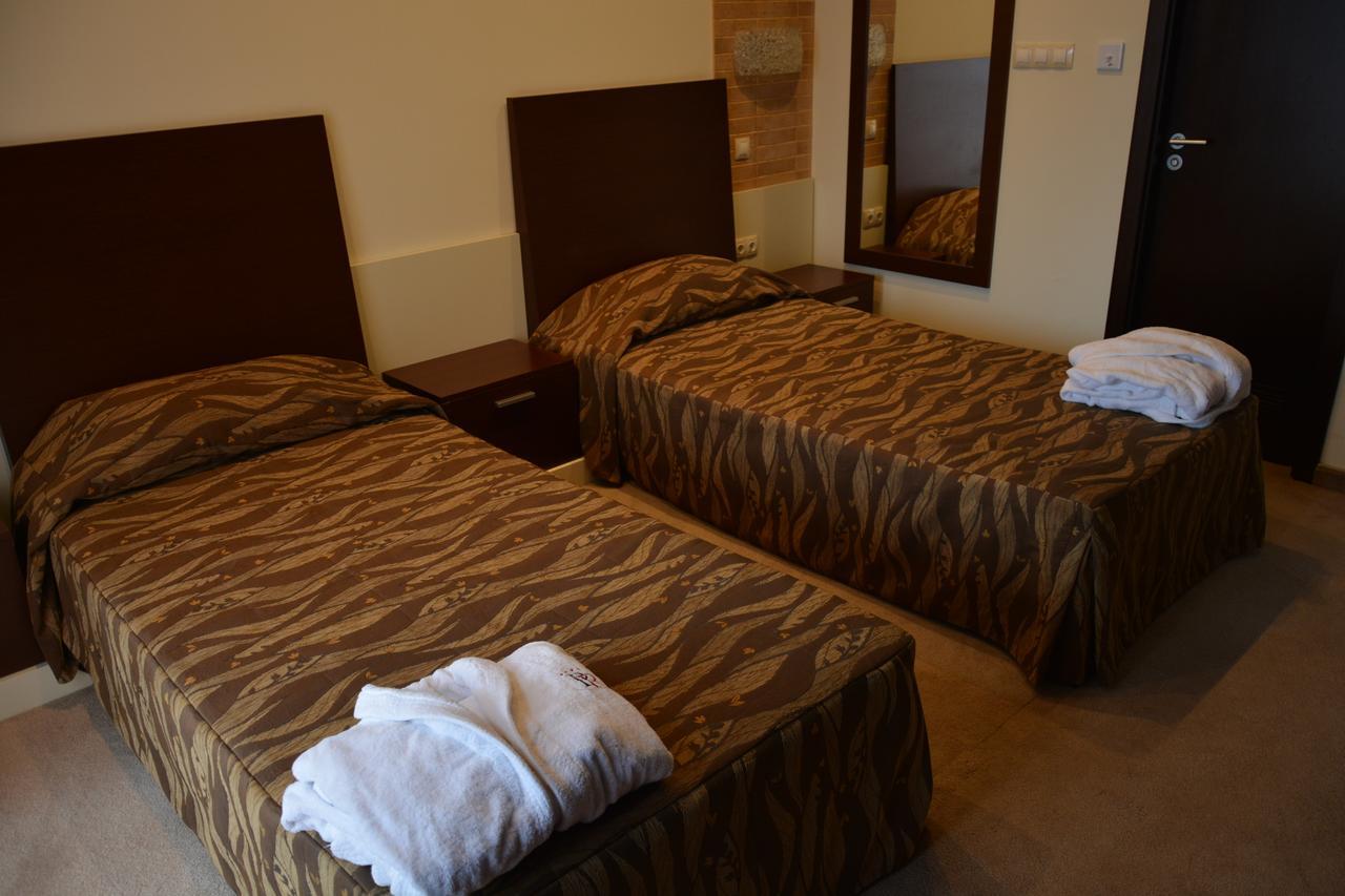 Hotel Presidivm Palace Łowecz Zewnętrze zdjęcie